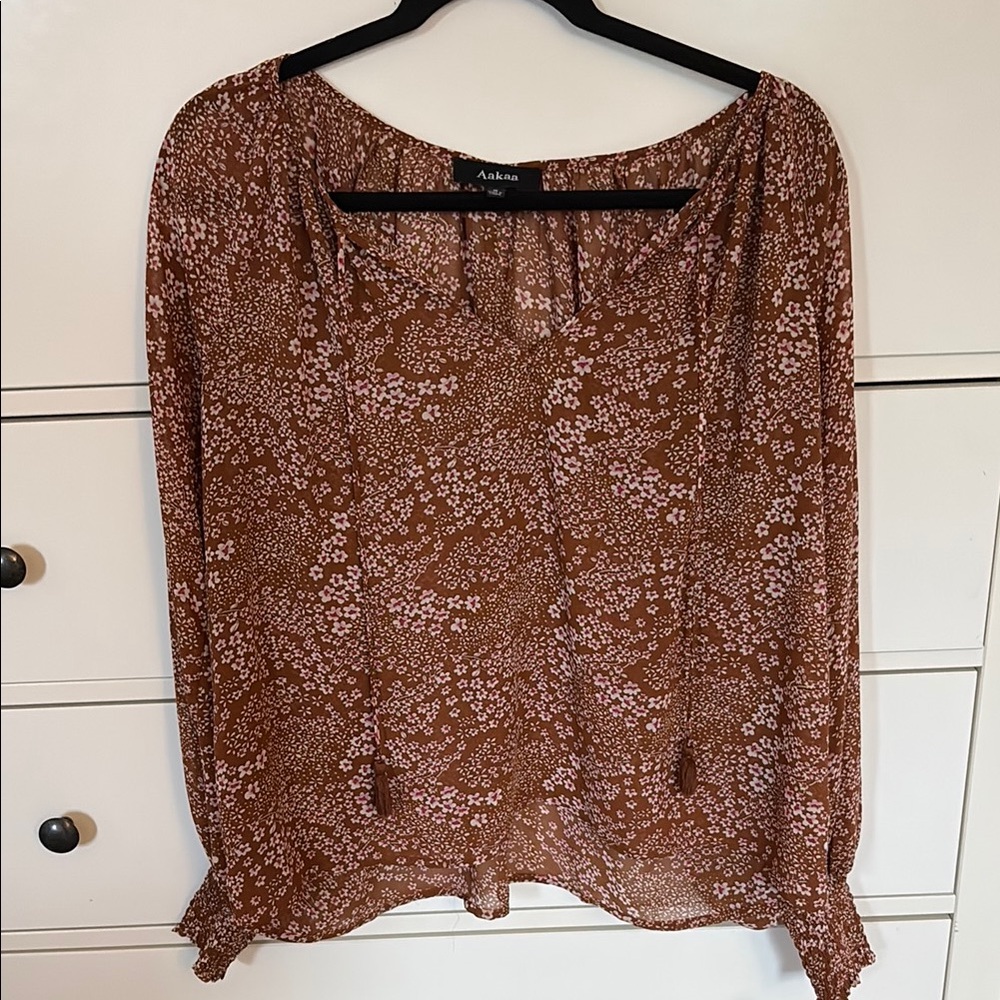 Aakaa | Brown Floral Women's Top